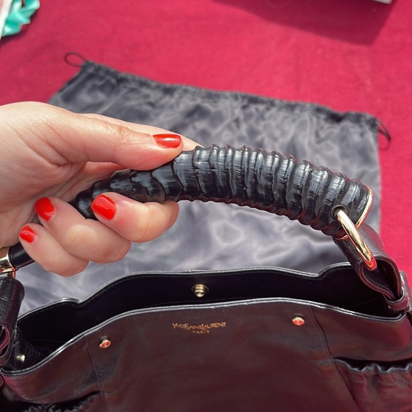 AUTHENTIC YSL PURSE - Picture 3 of 10